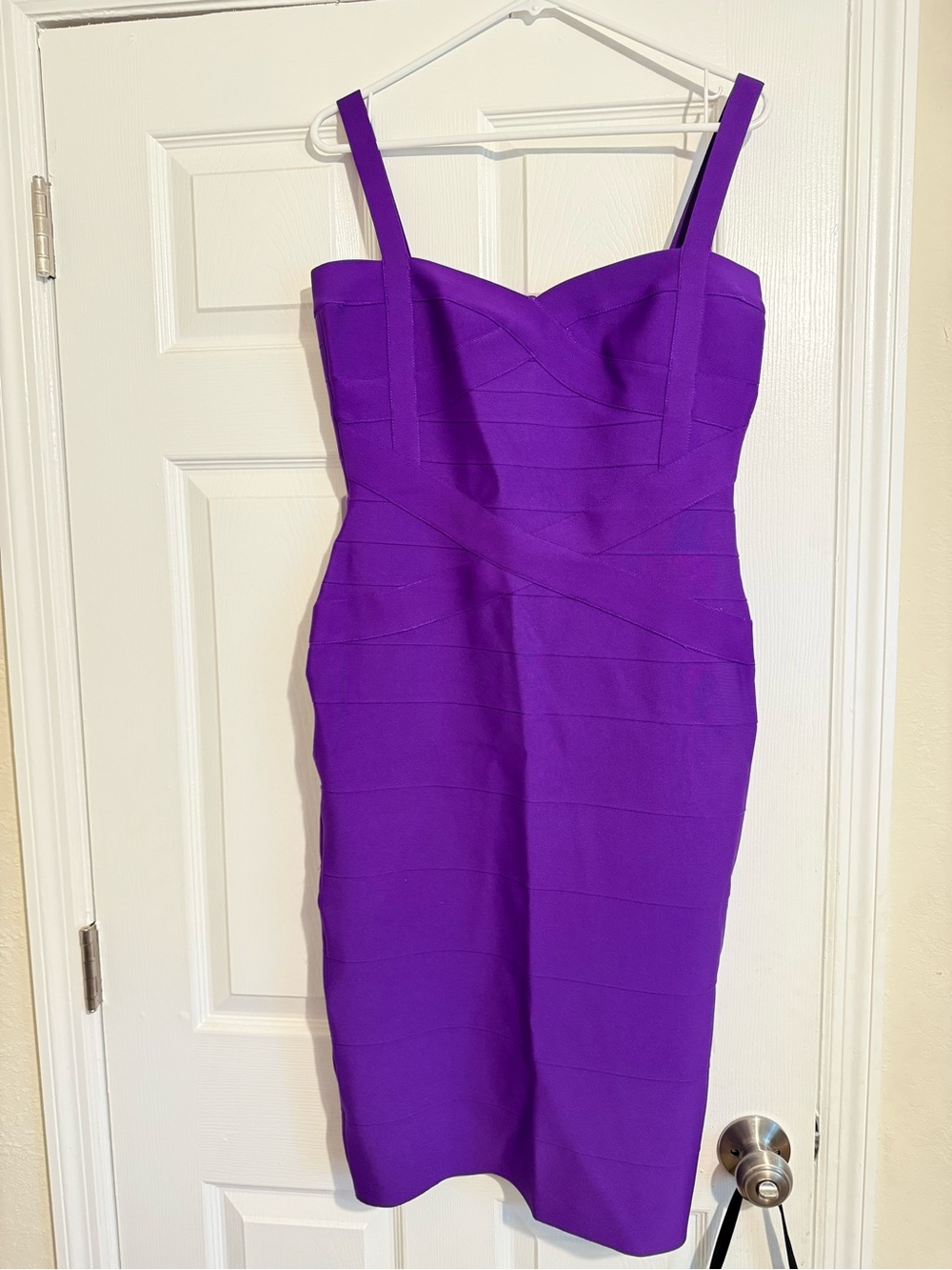 Purple Bodycon Midi Dress with Sweetheart Neckline